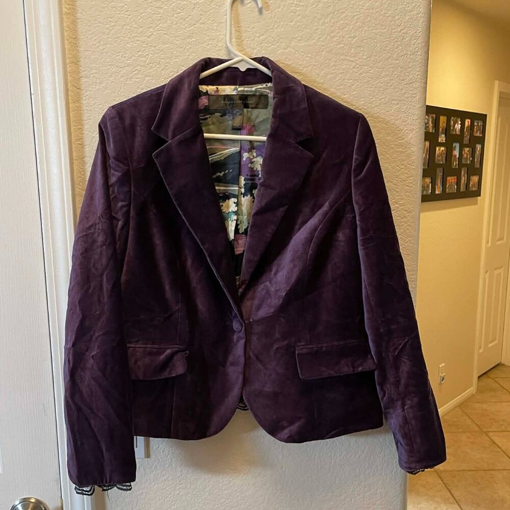 Apostrophe purple velvet blazer